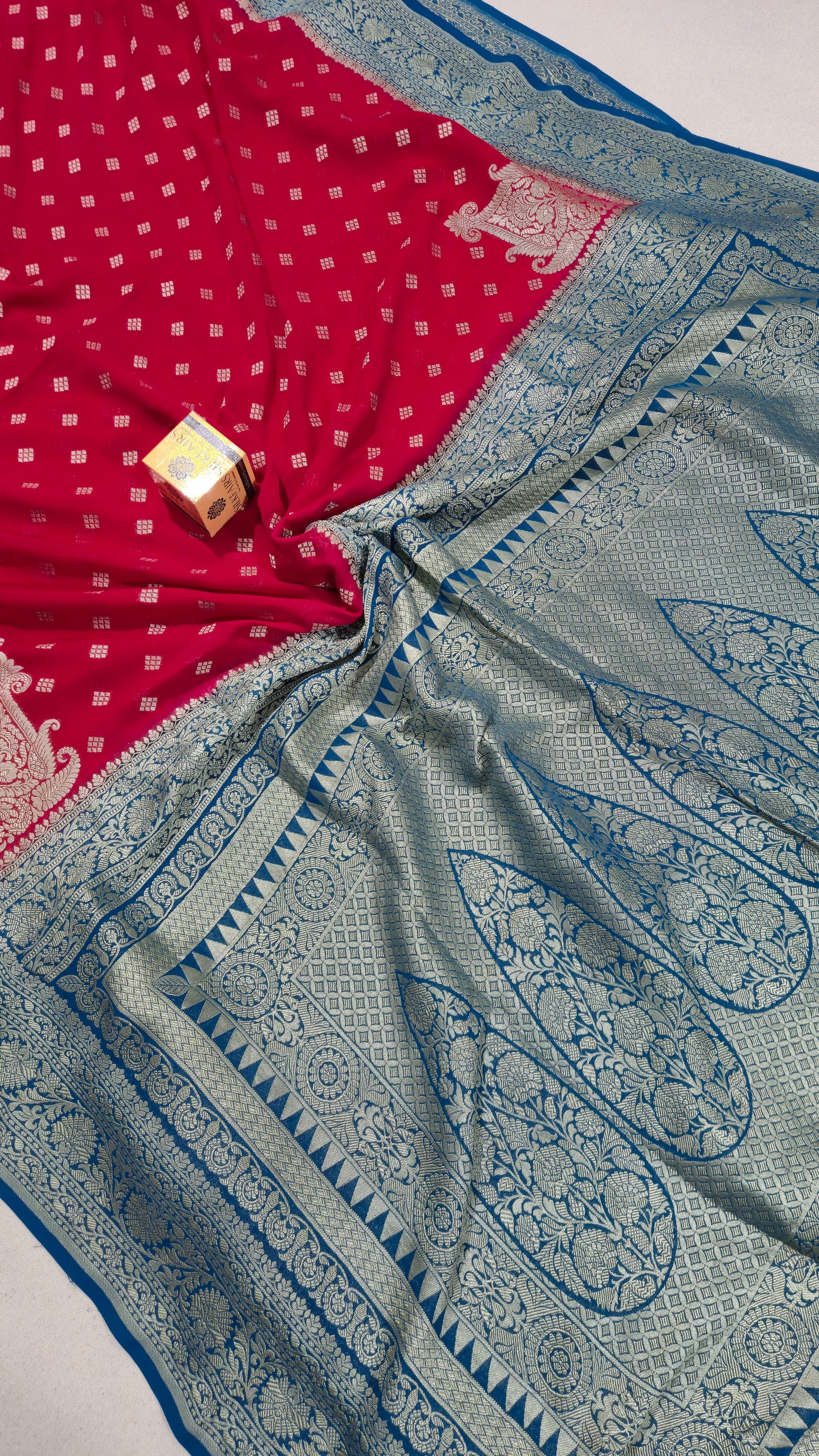 Khaddi Georgette Handloom Banarasi Saree